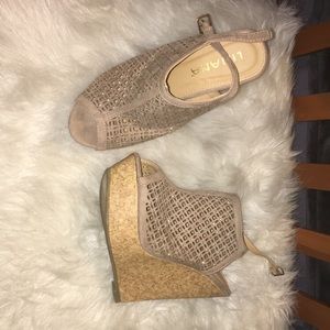 Liliana wedges